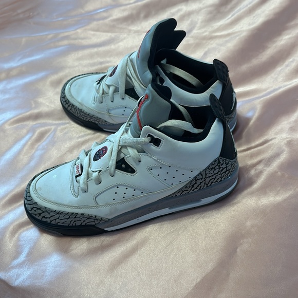 Son of mars Jordan’s - Picture 2 of 4